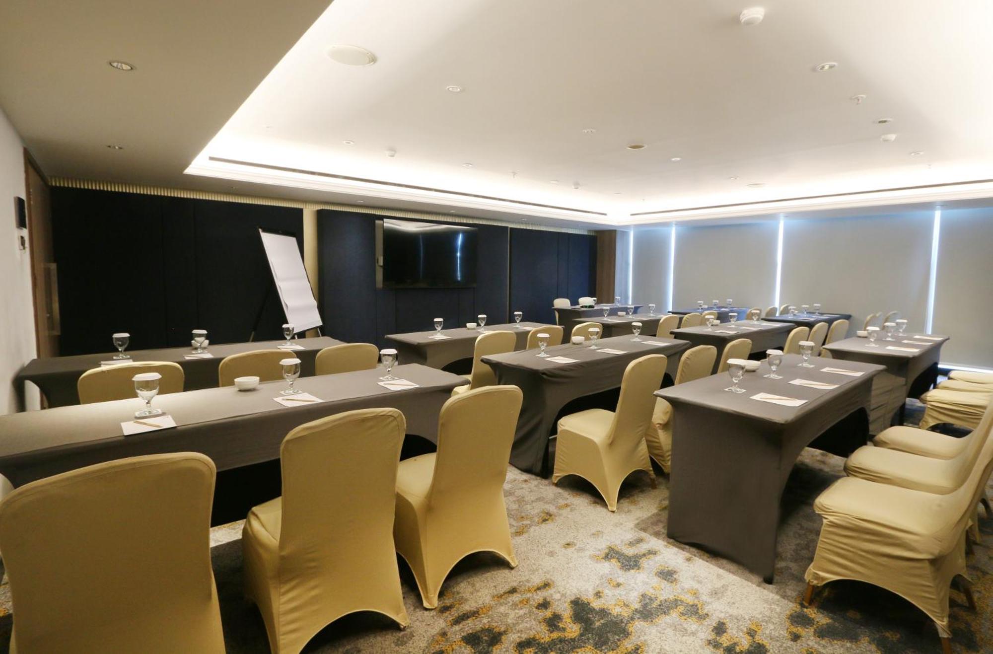 Java Paragon Hotel & Residences Surabaya Exteriör bild